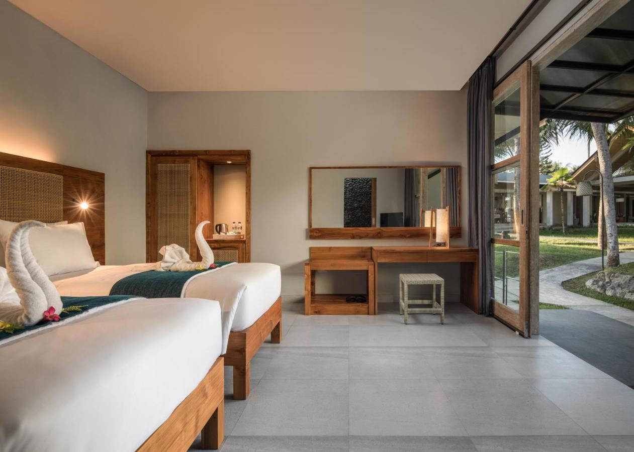 Umadewi Surf & Retreat Hotel Pulukan Bagian luar foto