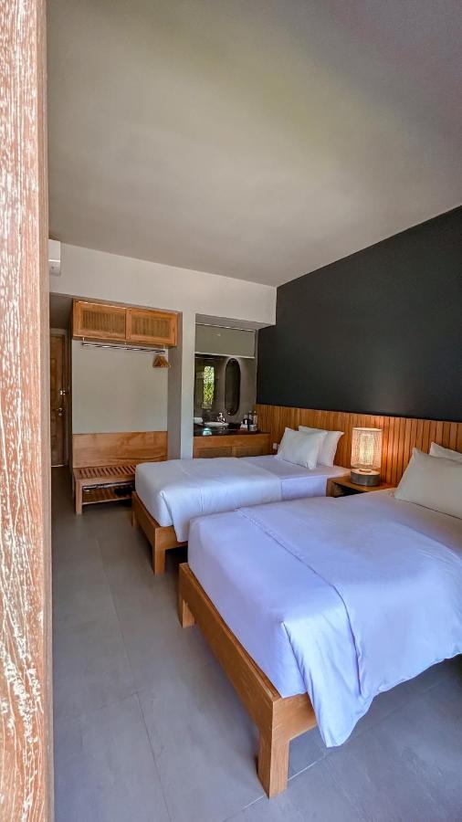 Umadewi Surf & Retreat Hotel Pulukan Bagian luar foto