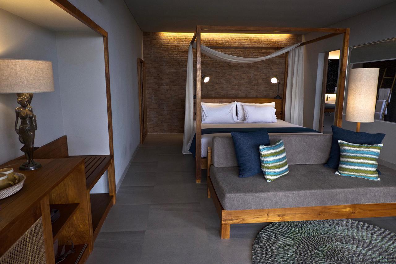 Umadewi Surf & Retreat Hotel Pulukan Bagian luar foto